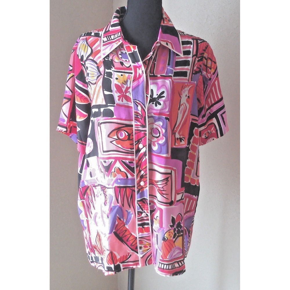BOB MACKIE WEARABLE ART WITH ANIMALS SHORT SLEEVE TOP SIZE MED 100% SILK BN310
